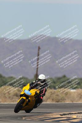 media/Oct-13-2025-Moto Forza (Mon) [[a66d839500]]/4-C Group/Session 3 (Turn 16)/